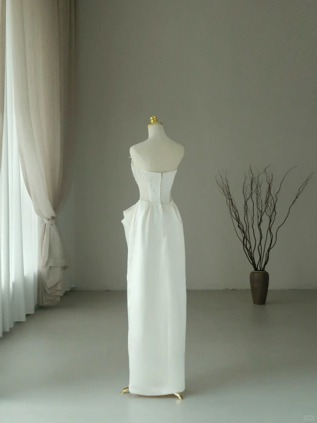 Simple A line Strapless White Satin With Ruffled Groom Bride Gown Bridal Dress Modest Wedding Dresses RB7685