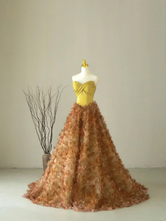 Beautiful Ball Gown Sweetheart Gold Long Prom Dresses Pleated Prom Gowns AU052