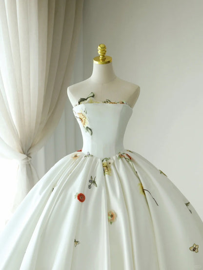 Classic Ball Gown Strapless White Green Satin With Ruffled Long Groom Bride Gown Bridal Dress Modest Wedding Dresses RB7693