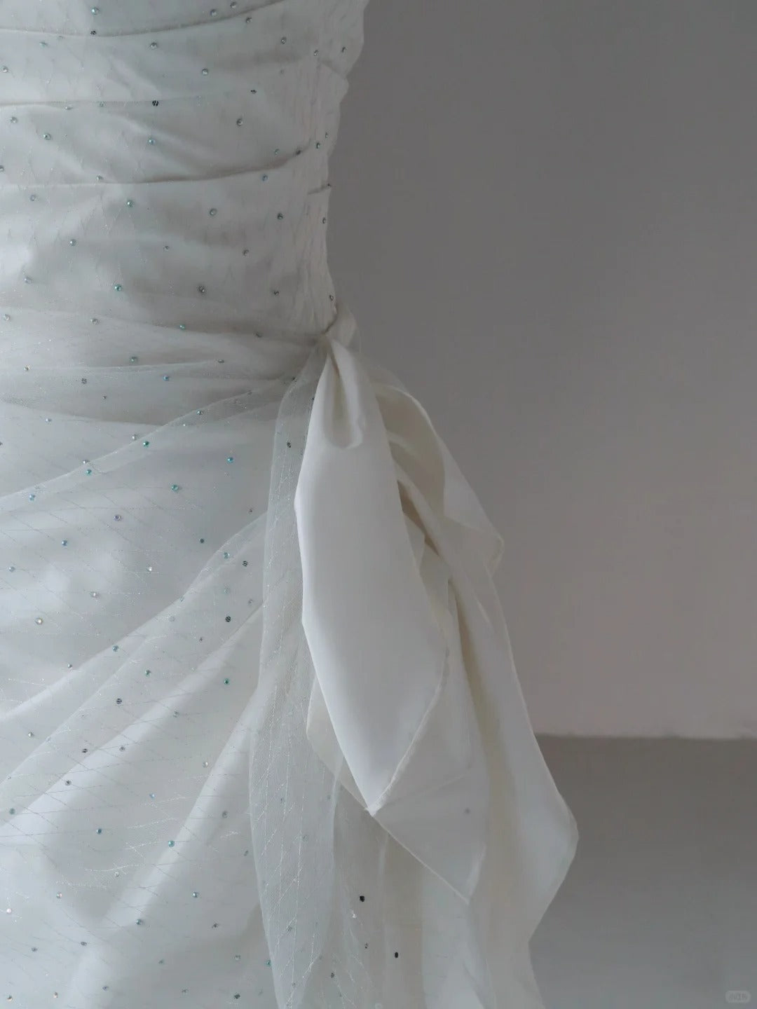Sexy Mermaid Halter Tulle White Lace With Ruffled Groom Bride Gown Bridal Dress Modest Wedding Dresses RB7694