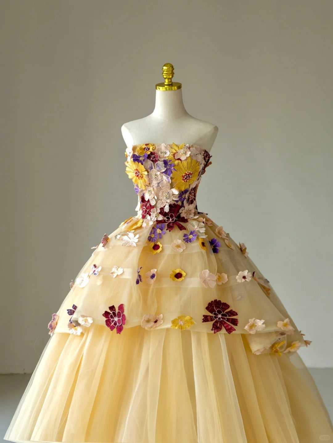 Modest Ball Gown Strapless Yellow Tulle Prom Dresses With Flowers Long Evening Party Formal Outfits RB6583