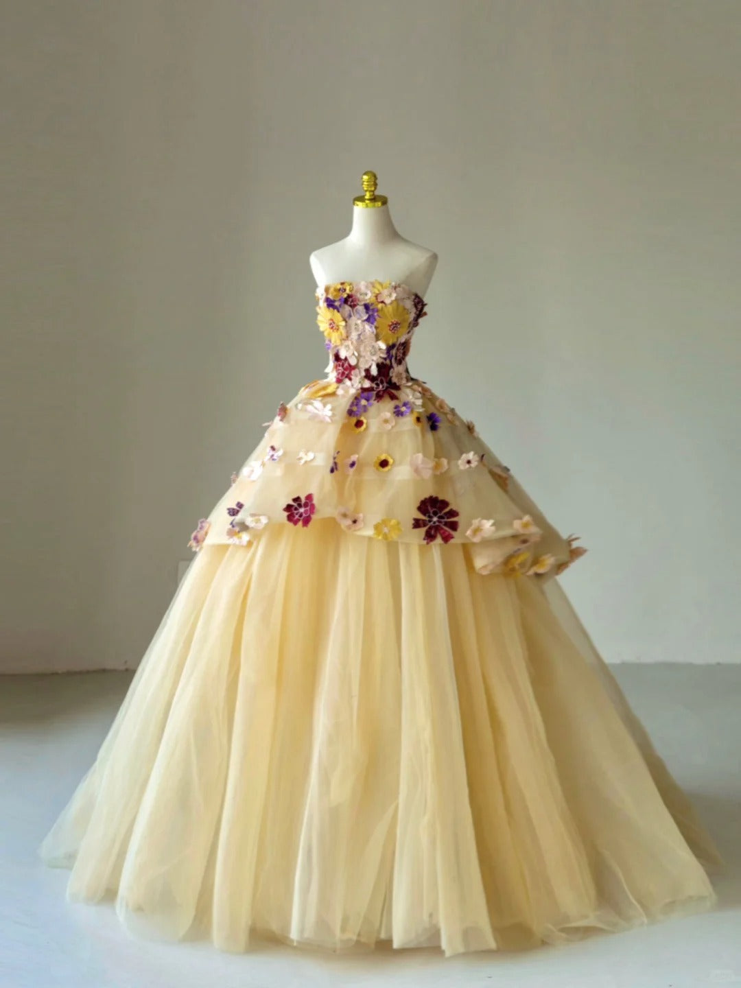 Modest Ball Gown Strapless Yellow Tulle Prom Dresses With Flowers Long Evening Party Formal Outfits RB6583