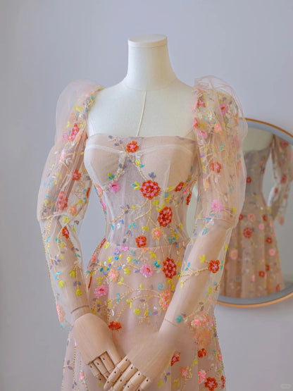Robe de bal longue trapèze bustier à manches longues en dentelle florale, modèle AU102