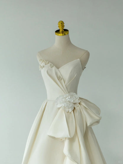 Charming A Line Sweetheart Ivory With Ruffled Groom Bride Gown Bridal Dress Modest Wedding Dresses RB7700