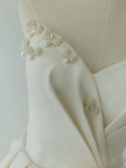 Charming A Line Sweetheart Ivory With Ruffled Groom Bride Gown Bridal Dress Modest Wedding Dresses RB7700