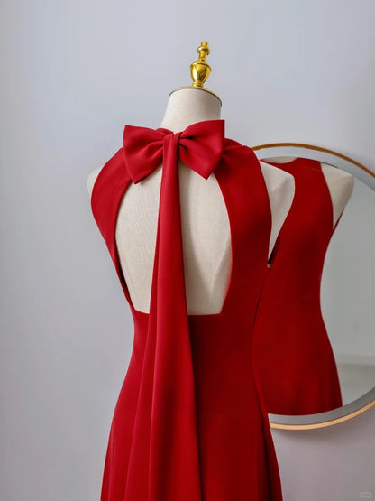 Schlichtes, langes, rückenfreies, rotes Satin-Abendkleid in A-Linie mit Rundhalsausschnitt, formelles Partykleid, Ballkleid AU107