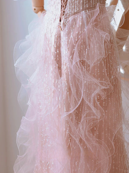 Robe de bal longue rose poudré à épaules dénudées et manches courtes ornée de perles, style sirène, référence AU110