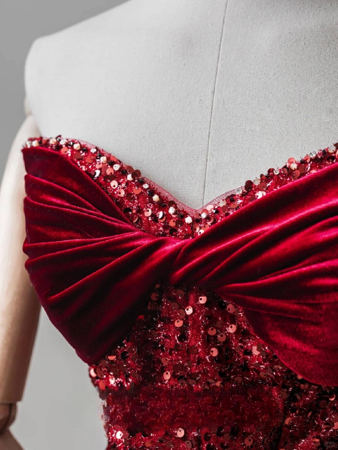 Bezauberndes, langes, rotes Samt-Abendkleid im Meerjungfrauenstil mit Herzausschnitt, formelles Partykleid, Ballkleid AU115