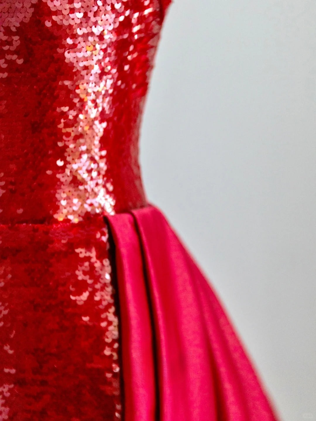Elegant Mermaid Strapless Red With Ruffled Sequin Long Birthday Outfits Semi Formal Gown Wedding Guest Dresses RB6593