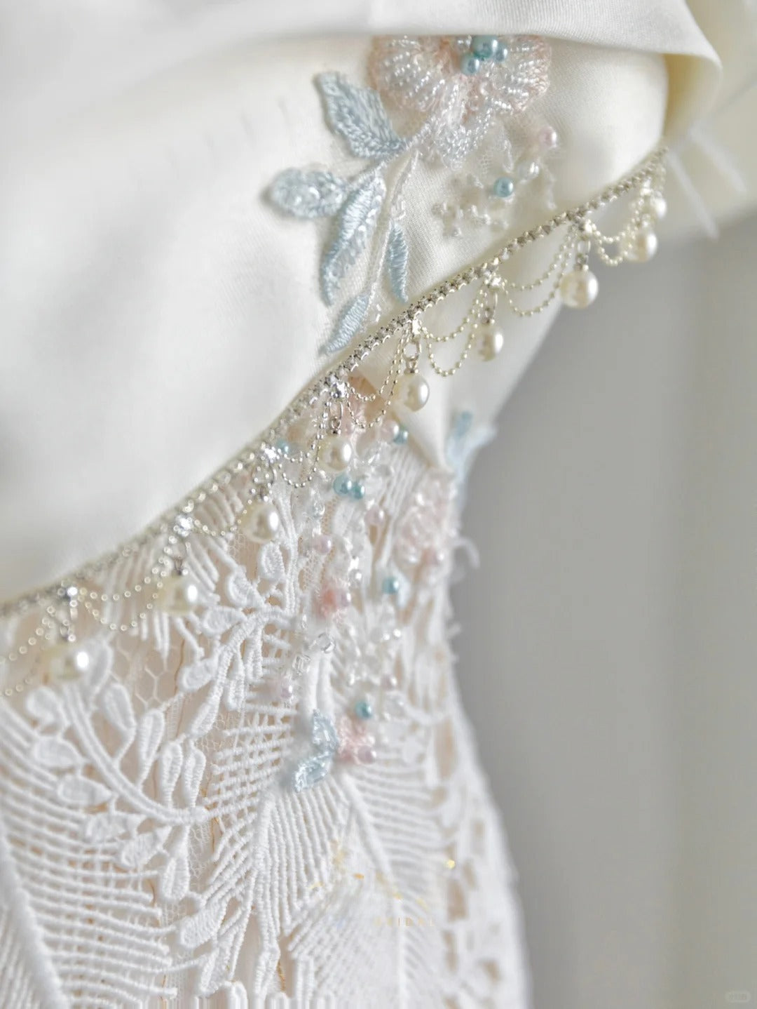 Beautiful Mermaid High Neck Lace White With Beading Appliqued Groom Bride Gown Bridal Dress Modest Wedding Dresses RB7712