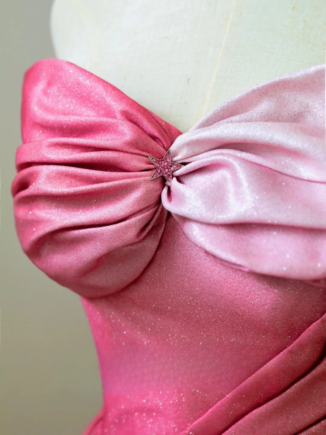 Robe de bal charmante, décolleté cœur, sans manches, en satin blanc et rose, longue, robe de soirée formelle, robe de bal AU130