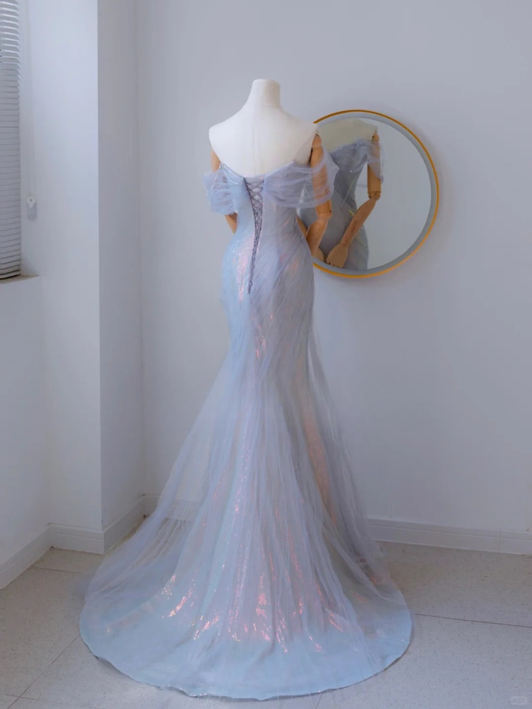Sexy Meerjungfrauen-Abendkleid in Flieder mit schulterfreiem Ausschnitt, kurzen Ärmeln und Perlenbesatz, langes formelles Partykleid, Ballkleid AU134