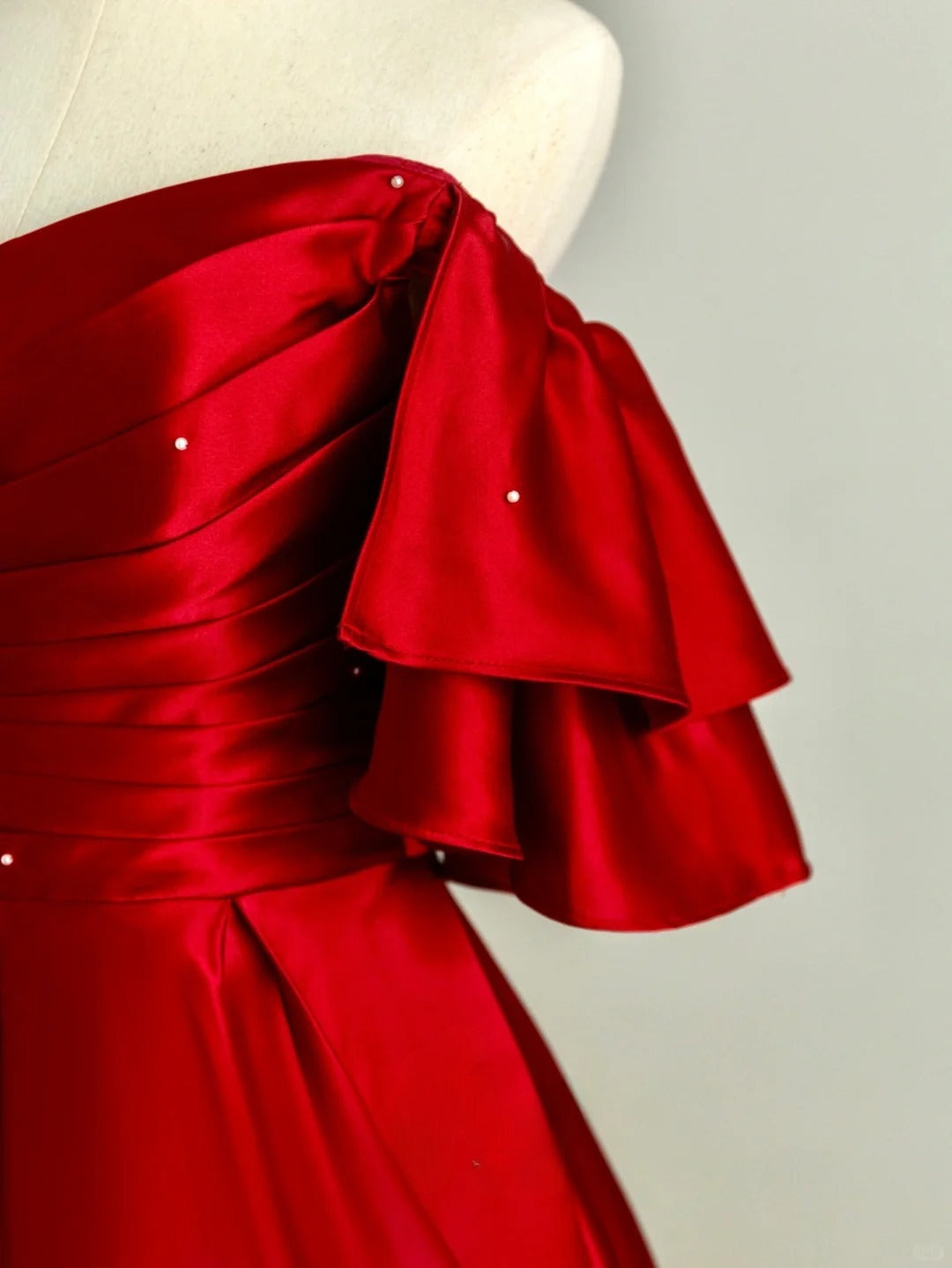 Elegant Ball Gown Off The Shoulder Red Satin With Sleeves Long Birthday Outfits Semi Formal Gown Wedding Guest Dresses RB6607