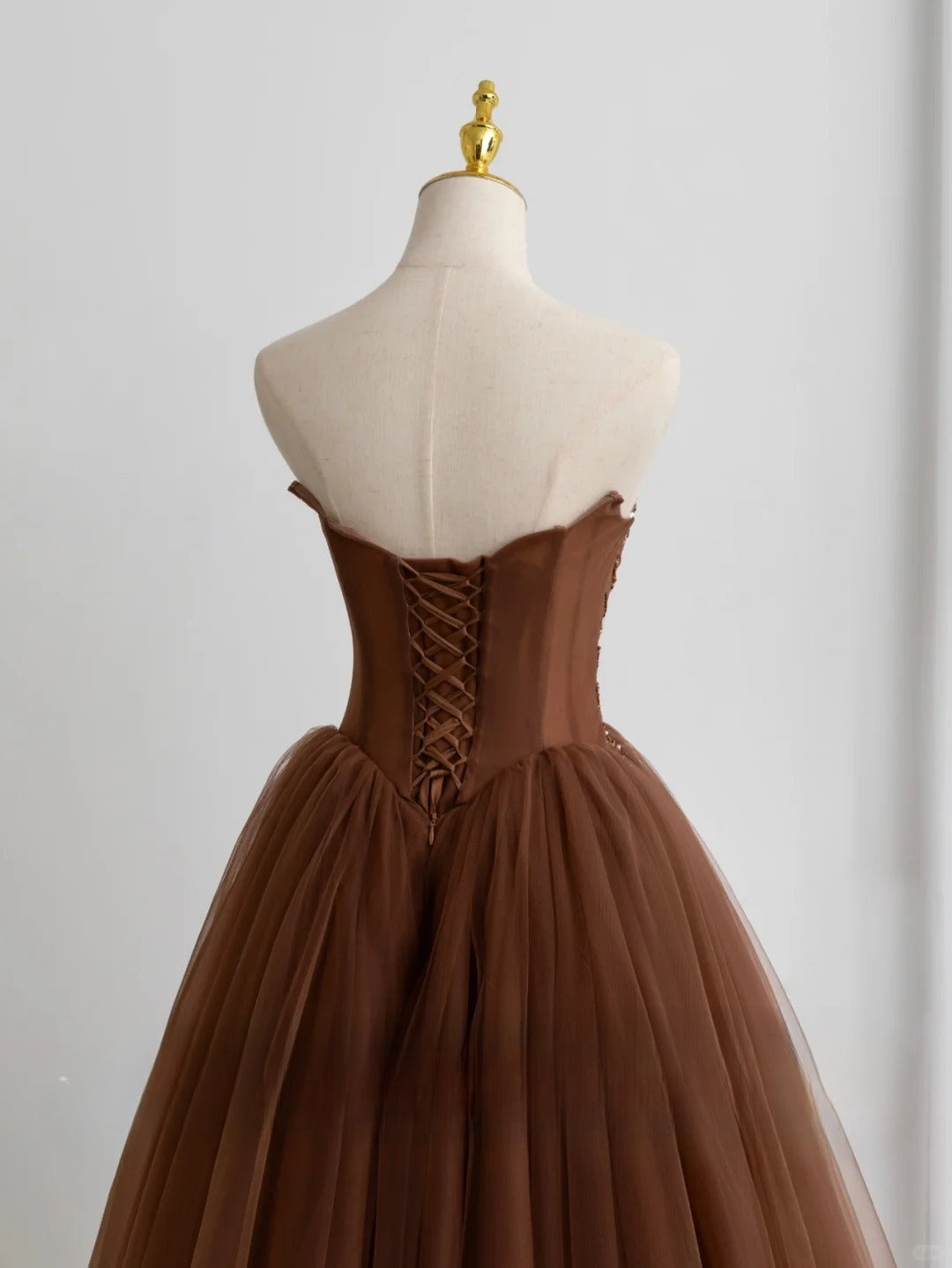Robe de bal modeste en tulle marron à décolleté cœur, robe de soirée longue pour fête d'anniversaire de 16 ans, AU155