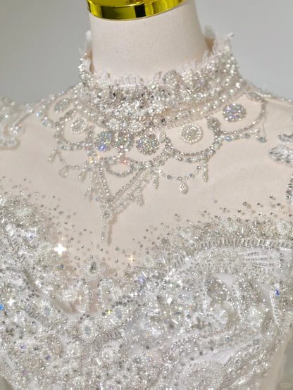 Beautiful Ball Gown High Neck Lace White With Long Sleeves Beading Appliqued Groom Bride Gown Bridal Dress Modest Wedding Dresses RB7719