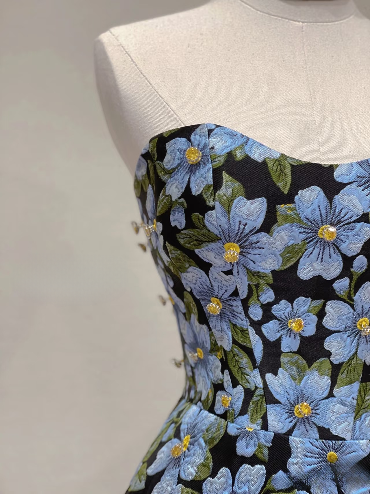 Timeless A line Sweetheart Blue Floral Satin Long Prom Dresses Party Dress Birthday Outfits Graduation Dress AU161