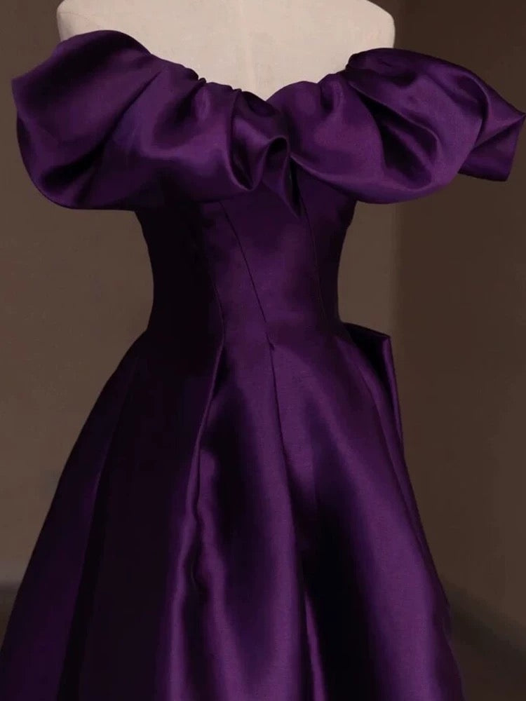 Modest Ball Gown Off The Shoulder Grape Satin Long Prom Dresses With Sleeves Party Dress 18th Birthday Outfits Graduation Dress AU200