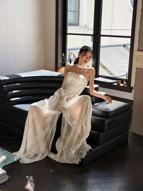 Vintage A Line Strapless Lace White Wedding Gown Long Fairytale Bride Gown Wedding Dresses AU365
