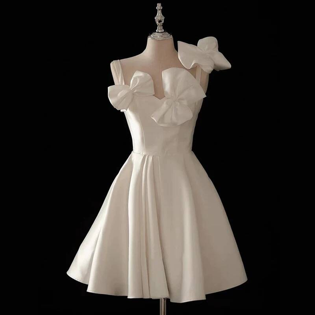 Süße A-Linie Spaghettiträger Weiß Kurzes Kleid zum 16. Geburtstag Homecoming Kleider Cocktailkleid AU385