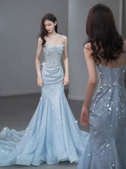 Bescheidene Meerjungfrau Spaghettiträger Hellhimmelblau Ballkleider Pailletten Partykleid Geburtstagsoutfits Abschlusskleid AU400