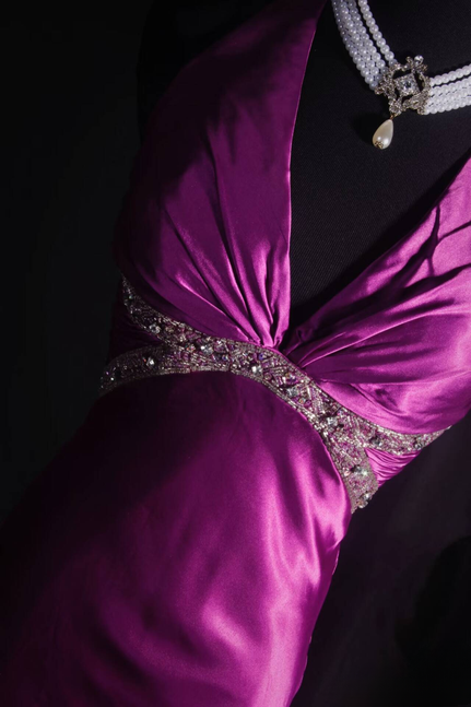 Classic Mermaid V Neckline Silver Beads Sequins Grape Satin Backless Long Prom Dress Inspiration Party Senior Dance Prom Dresses AU536