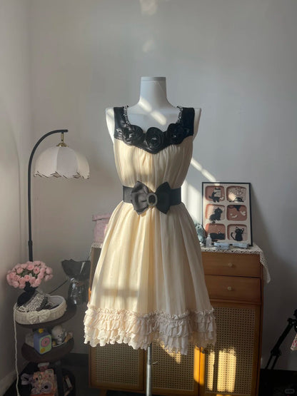 Vintage A Line Square Neck Champagne Chiffon With Flowers 16th Birthday Homecoming Dress Graduation Outfits RB6800