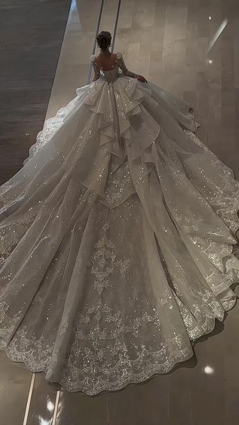 Robe de mariée longue blanche en tulle, col carré, manches longues, élégante, robe de bal, B02