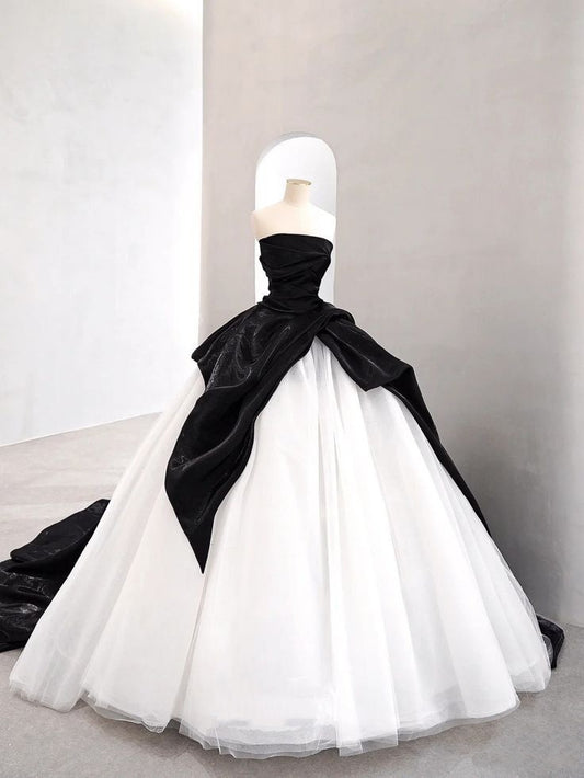 Modest Ballkleid Trägerlosen Schwarz Satin Weiß Tüll Lange Quinceanera Kleider Sexy Quinceanera Kleider Süße 16 Kleid B261