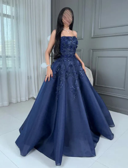 Elegantes Ballkleid, trägerlos, marineblau, Spitze, Tüll, lange Ballkleider, Inspiration, trendige Abendkleider, formelles Ballkleid B340