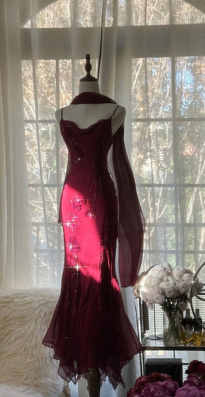 Elegante Meerjungfrau Spaghettiträger Burgund Chiffon Ballkleider Inspiration Trendy Abendkleider Formelle Party Ballkleid B374