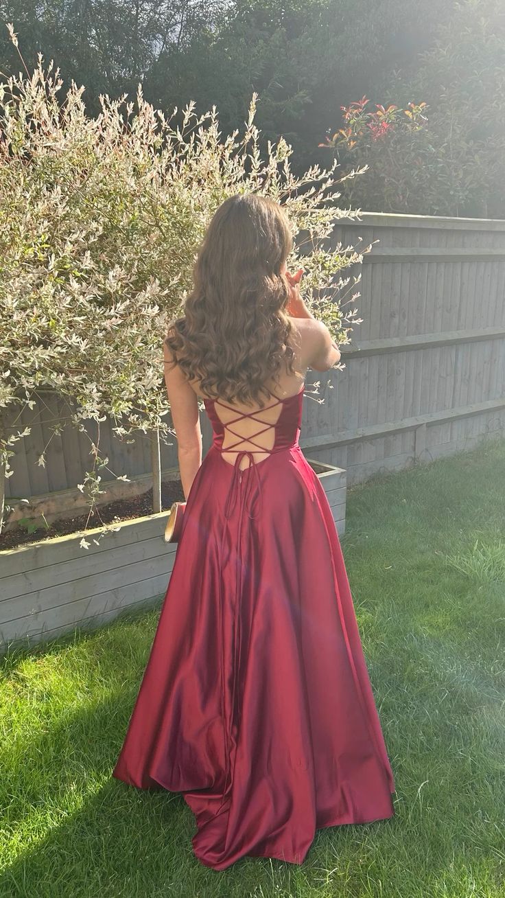 Stunning A line Spaghetti Straps Satin Burgundy Prom Dresses 2026 Inspiration Slit Prom Dress Princess Graduation Dress B385
