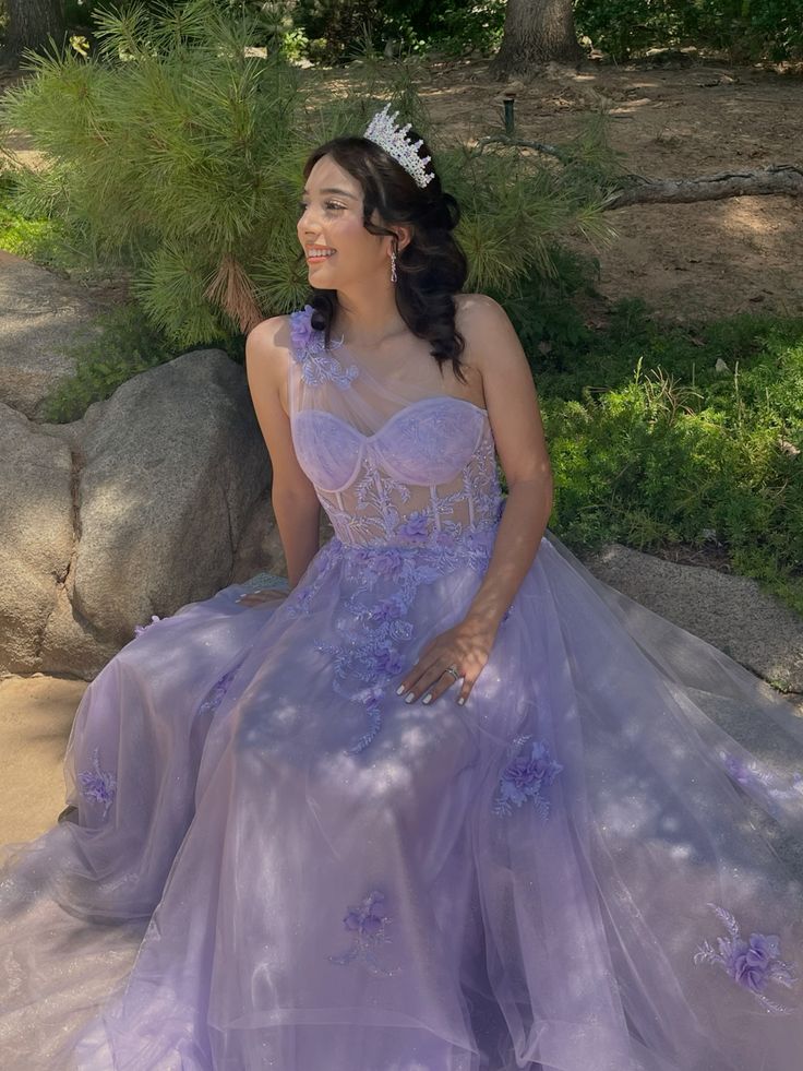 Charming Ball Gown One Shoulder Lilac Tulle Lace Prom Dresses Inspiration Prom Dress Princess Graduation Dress B541