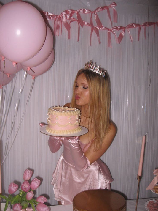 Schlichtes A-Linie Spaghettiträger Blush Pink Satin Kurzes Kleid zum 16. Geburtstag Homecoming Kleider Cocktailkleid B655