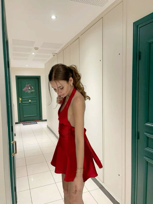Trendy A-Linie Neckholder Rot Satin Kurzes Kleid zum 16. Geburtstag Freshman Homecoming Kleider Cocktailkleid B672