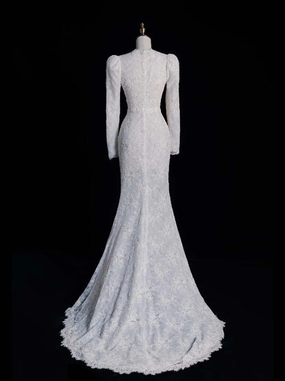 Robe de mariée sirène vintage à col en V, manches longues en dentelle, style féerique automnal N541