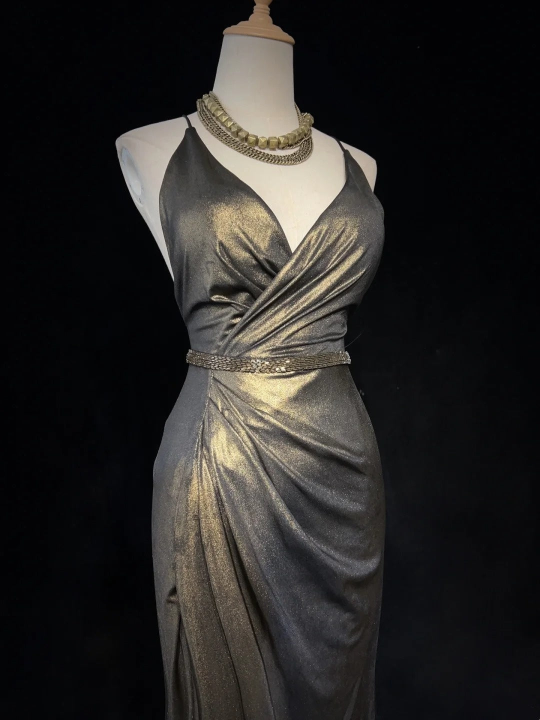 Robes de bal tendance Inspiration sirène Robe de soirée formelle vintage en satin à fines bretelles N3186