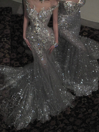 Luxurious Wedding Dresses Mermaid Style With Beaded Crystals Bodice Silver Sequin Bride Dress For Brides Fitted Bridal Gown N077