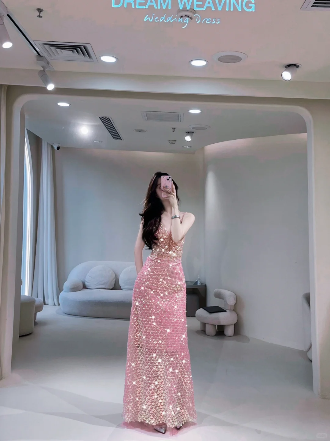 Robe de bal longue rose à sequins, bretelles spaghetti et coupe trapèze, idéale pour un 19e anniversaire (AB892)