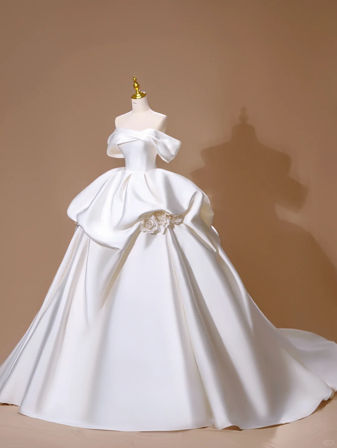 Prinzessin Ballkleid aus Satin, schulterfrei, weiß, langes Brautkleid, schöne formelle Brautkleider, niedlich, DH2813