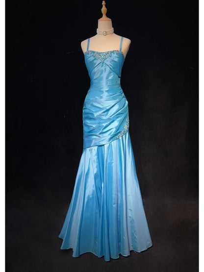Robes de Bal Tendances Inspiration Sirène Bretelles Spaghetti Gala Bleu Satin avec Perles Robes de Soirée N3190