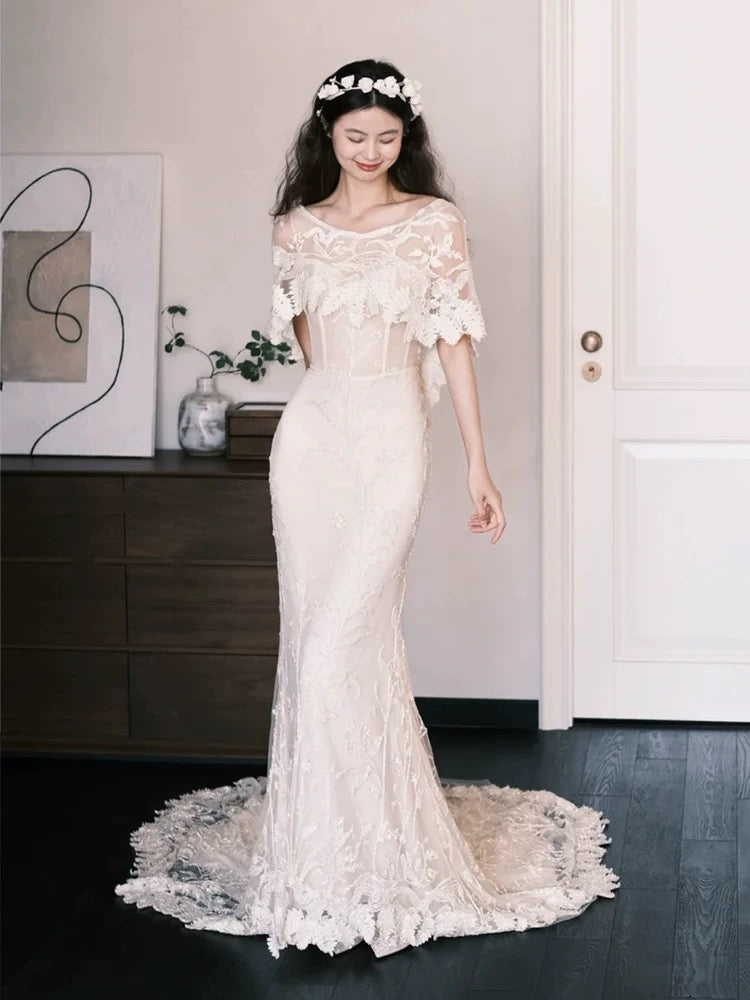 Einfache Hochzeitskleider Meerjungfrau Bateau-Ausschnitt Spitze Lange Sommer Garten Brautkleid N4111