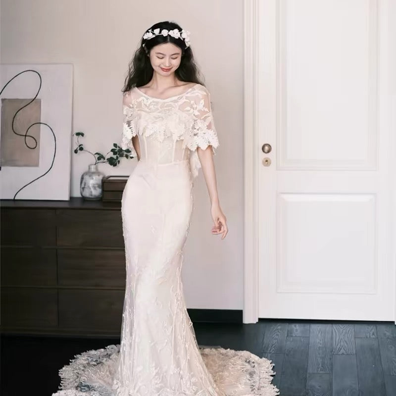 Einfache Hochzeitskleider Meerjungfrau Bateau-Ausschnitt Spitze Lange Sommer Garten Brautkleid N4111