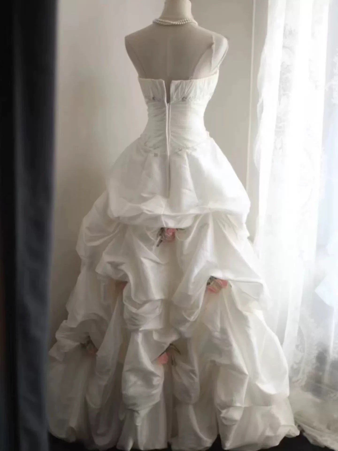 Robes de mariée intemporelles, robes de bal, bustier, satin blanc avec fleurs, robe de mariée pour jardin d'été N4085