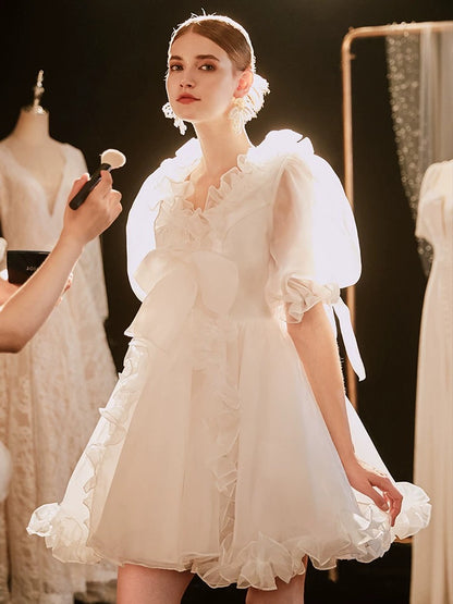 Robes de mariée princesse Robe de bal col en V avec manches courtes mini robe de mariée de jardin d'été N4099