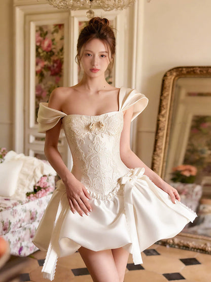Prinzessin Brautkleider Ballkleid Quadratischer Ausschnitt mit Ärmeln Kurz Mini Sommer Garten Hochzeitskleid N4101