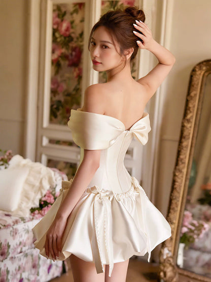 Prinzessin Brautkleider Ballkleid Quadratischer Ausschnitt mit Ärmeln Kurz Mini Sommer Garten Hochzeitskleid N4101