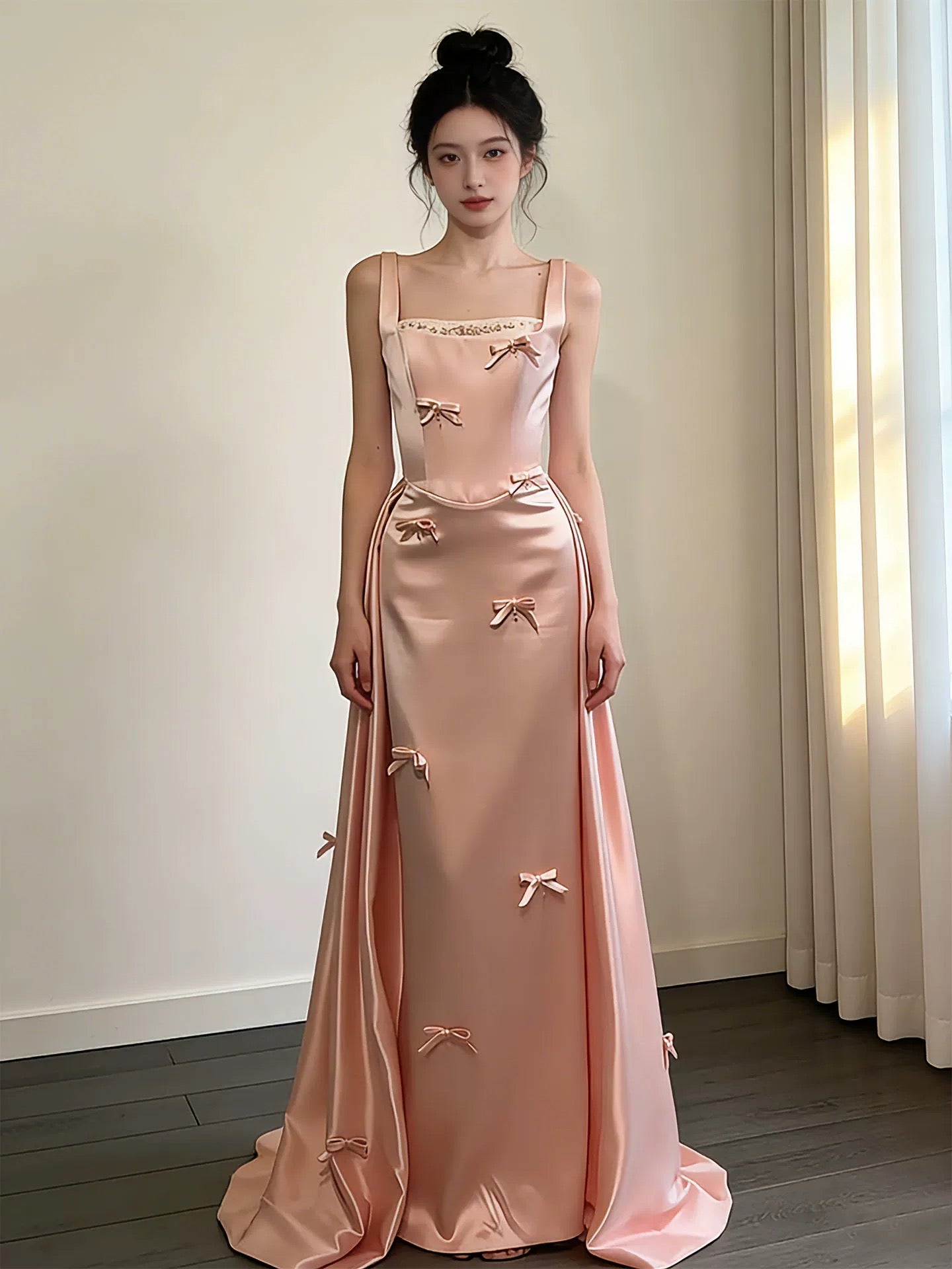 Niedliches Scheiden-Quadrat Pink Satiniert 18. Geburtstag Elegantes Outfit Formelle Lange Ballkleider N4126