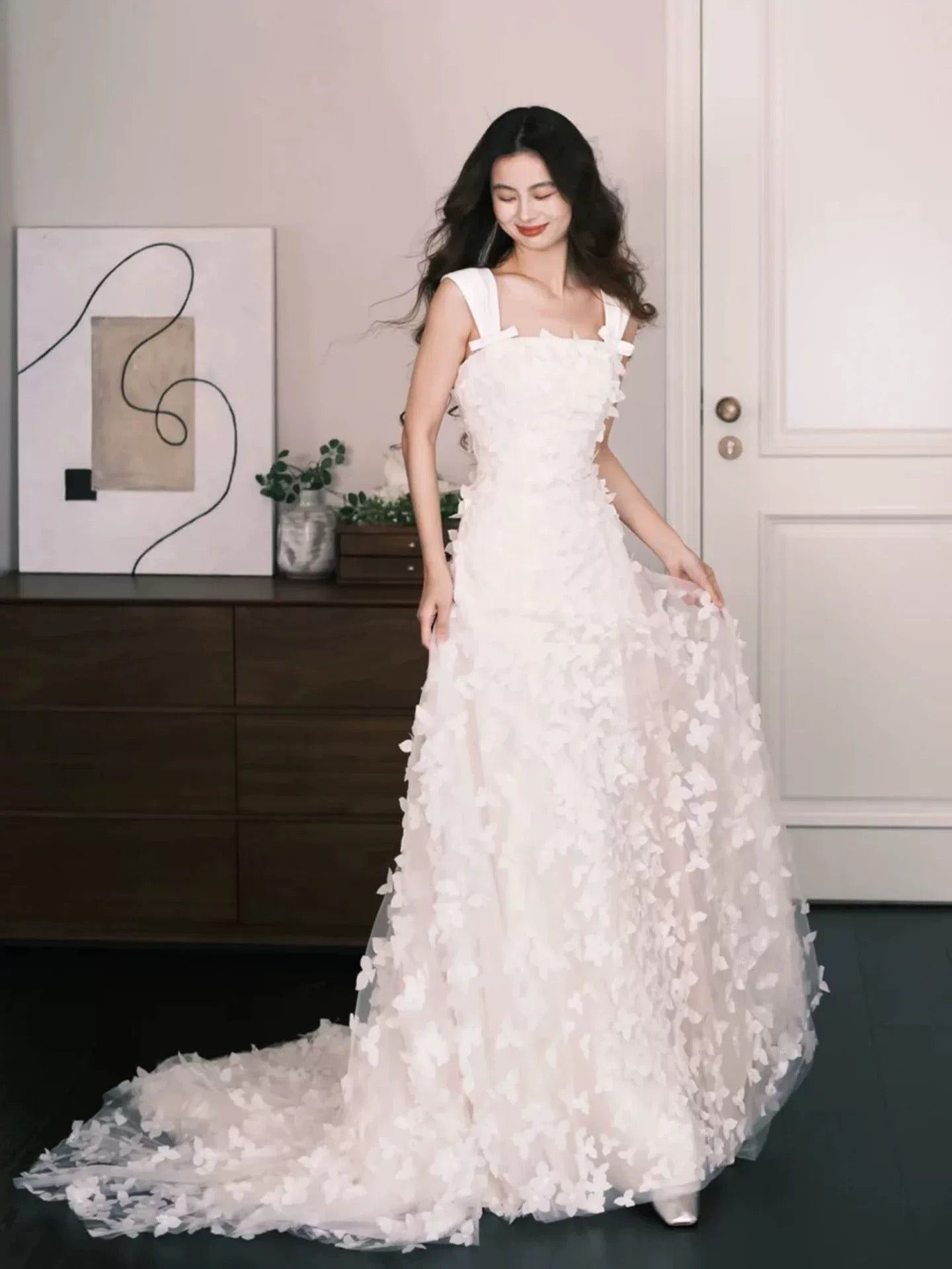 Romantische Hochzeitskleider Ballkleider Eckiger Ausschnitt Weiße Blumen Sommerhochzeitskleid N4273
