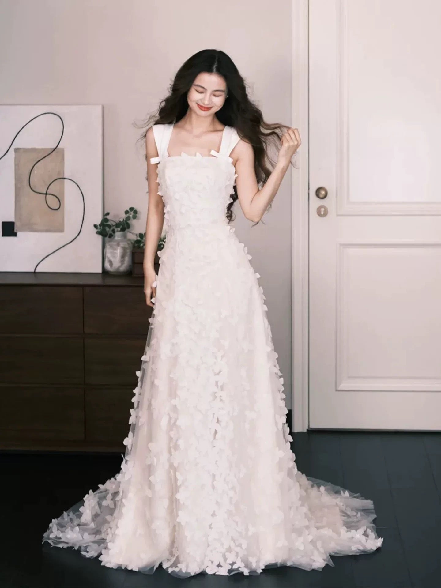 Romantische Hochzeitskleider Ballkleider Eckiger Ausschnitt Weiße Blumen Sommerhochzeitskleid N4273