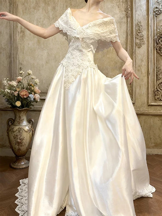 Vintage A line Off The Shoulder With Short Sleeves Lace Satin Summer Brides Dress White Wedding Dresses RB3711